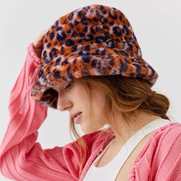 Urban Outfitters Accessories - Urban Outfitters Knox Cheetah Leopard Animal Print Faux Fur Bucket Hat